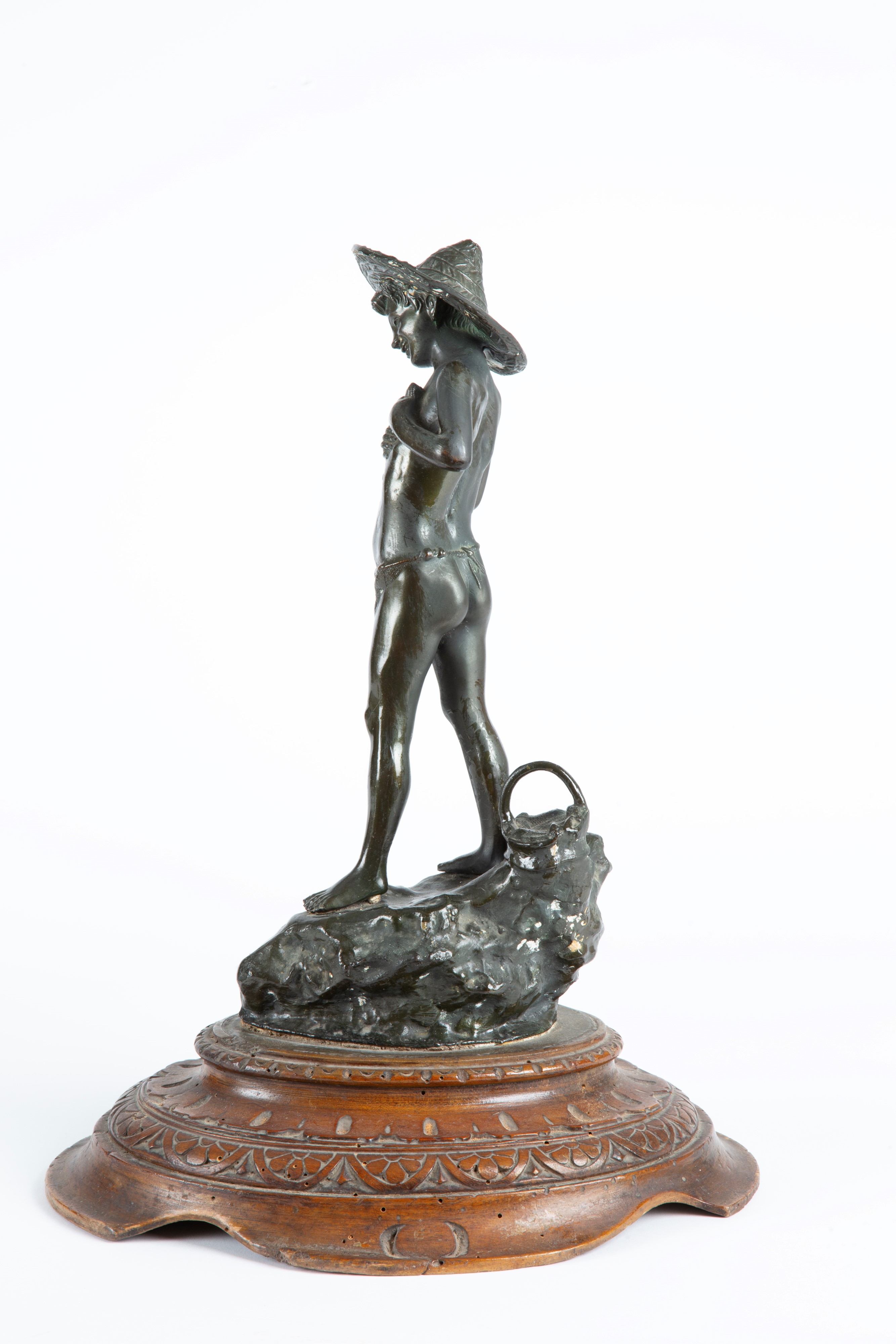 Giovanni Varlese - Pescatore, scultura in bronzo patinato