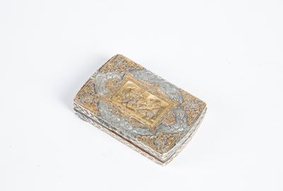 Tabacchiera in argento e oro, scena mitologica sul coperchio, inizi XIX secolo