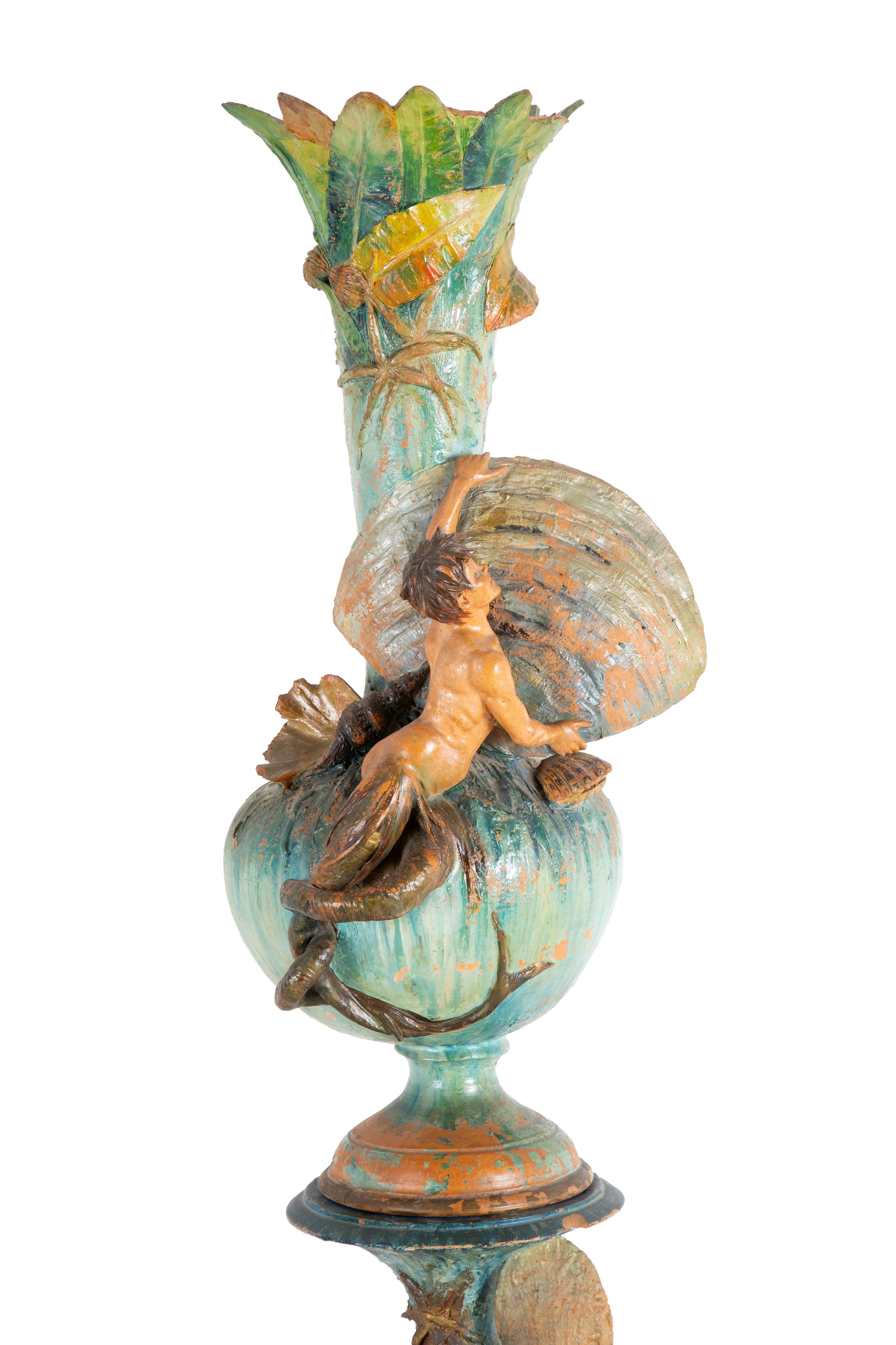 Vaso in terracotta dipinta con tritone, conchiglie e colonna decorata con polipo, circa 182 cm