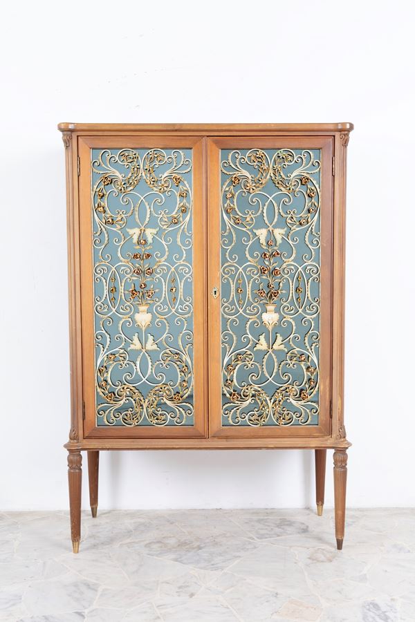Display cabinet