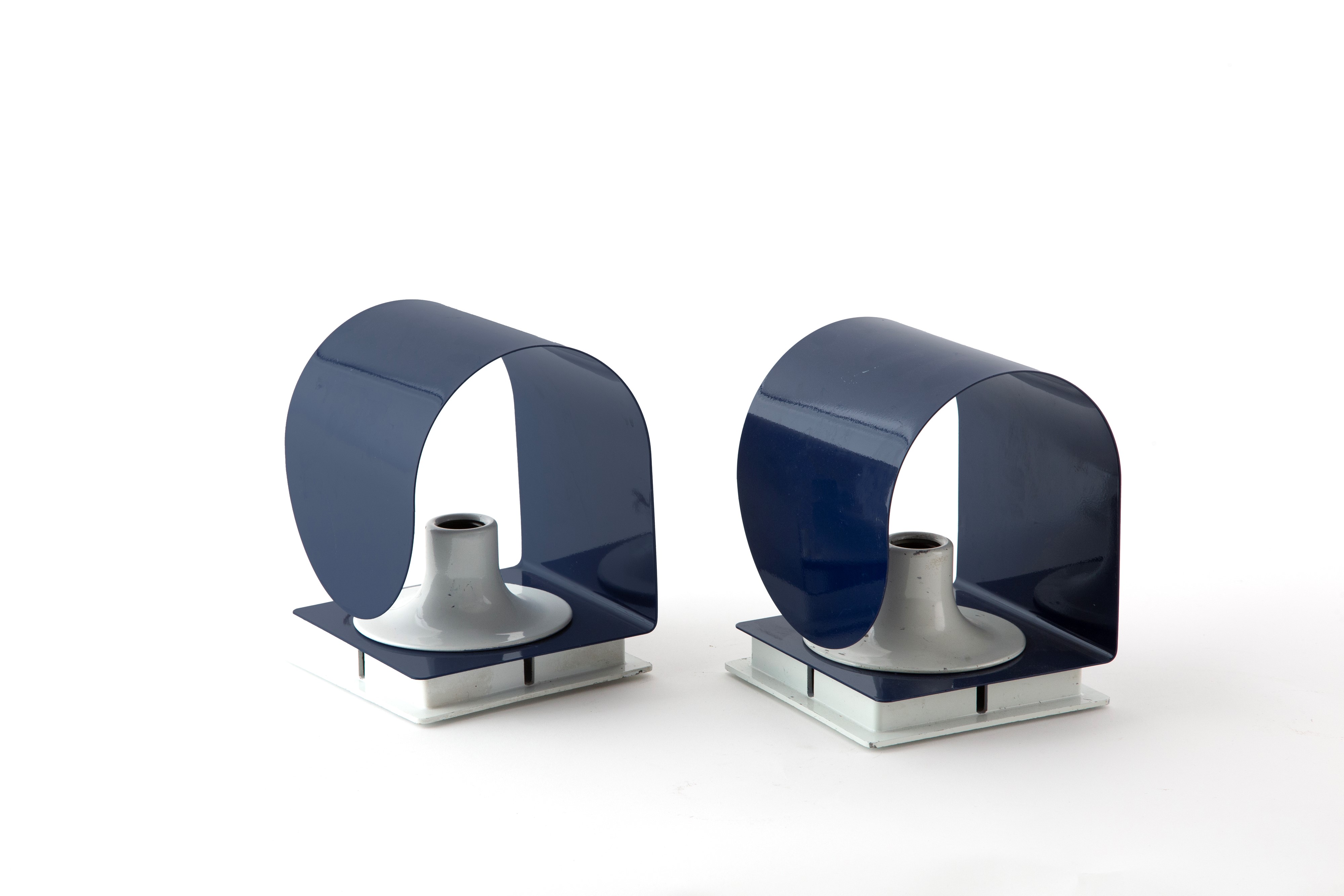 Applique Space Age, coppia, metallo laccato blu, anni ’70