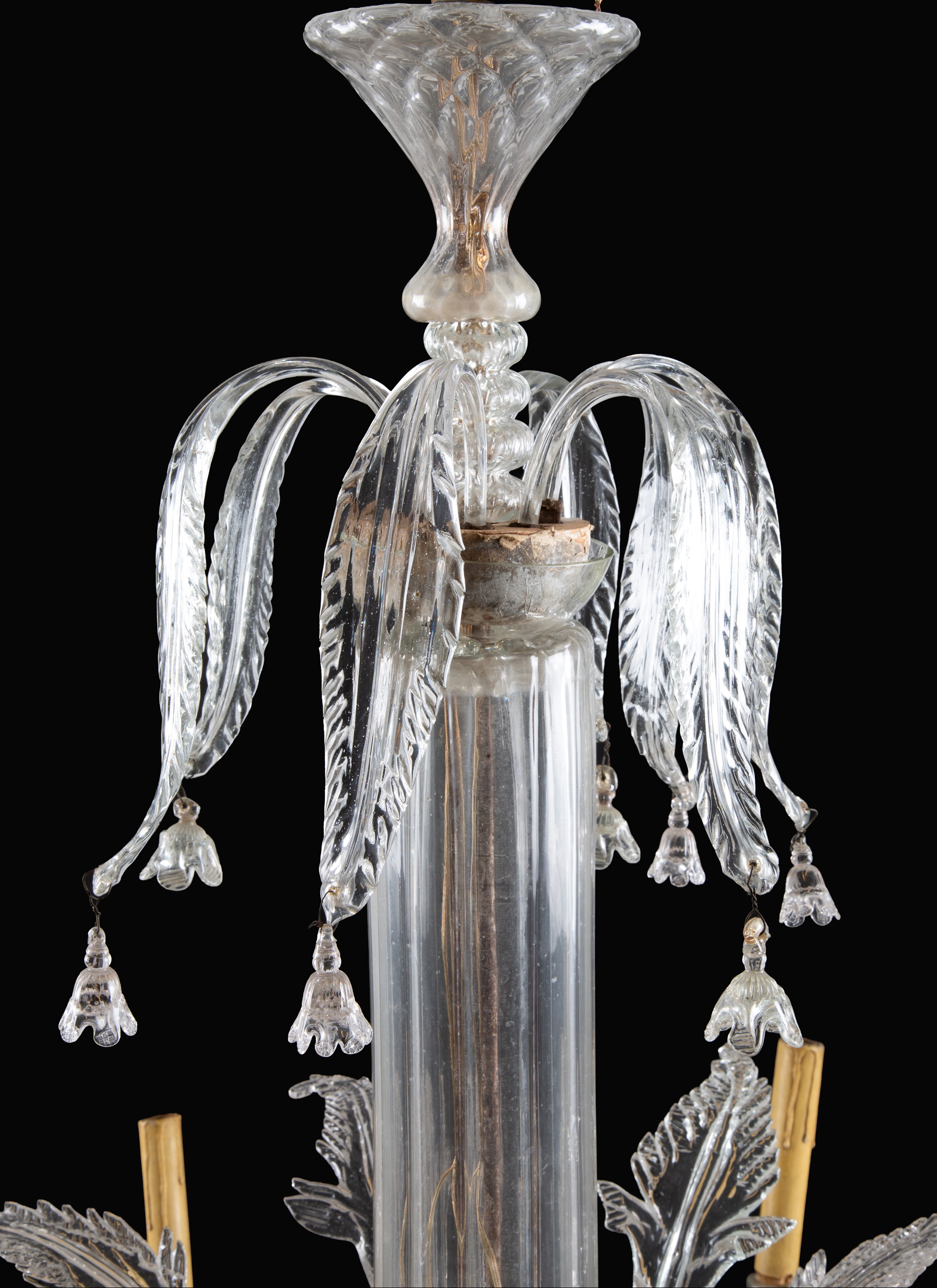Lampadario a otto luci, vetro di Murano (fine XVIII–inizi XIX secolo)