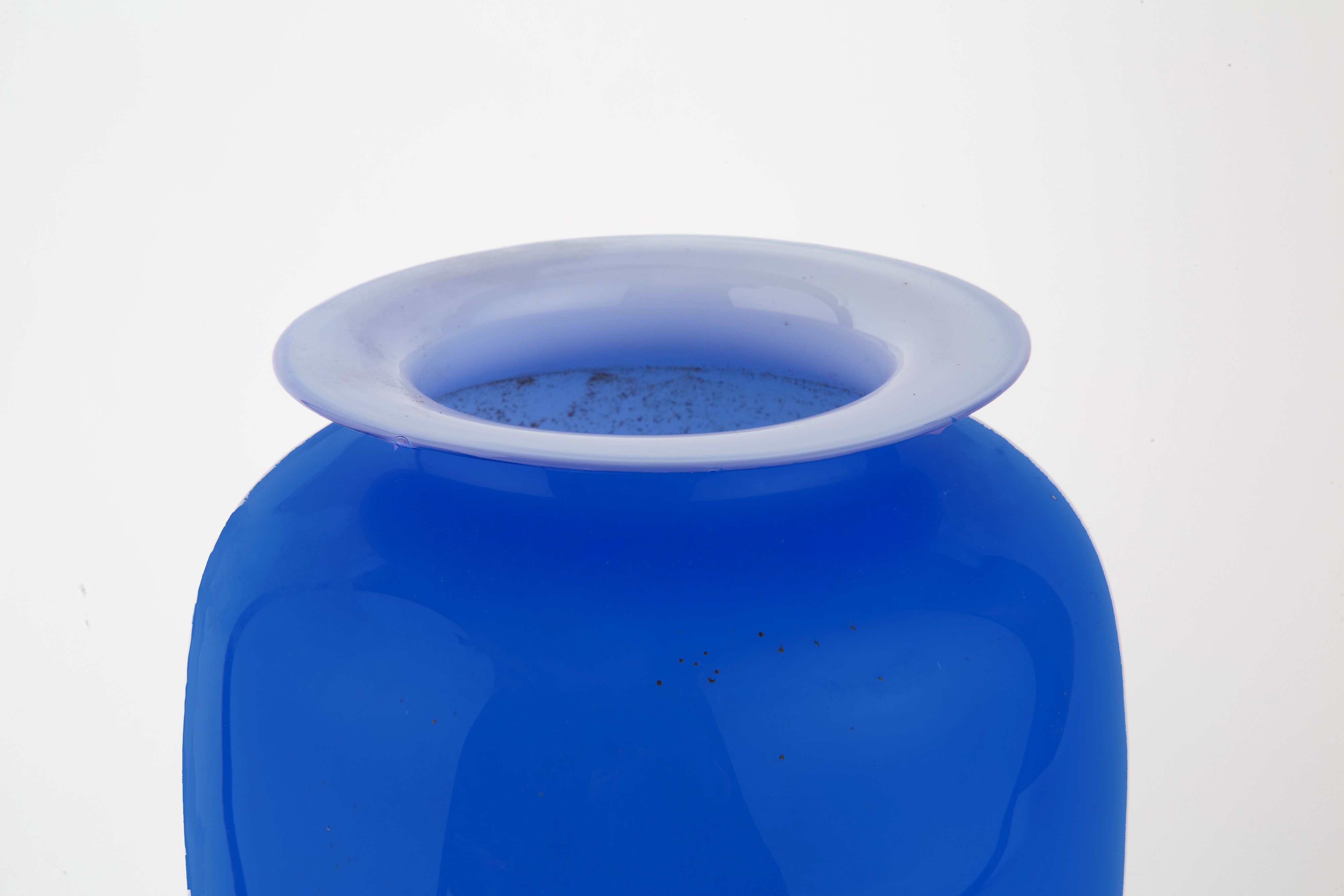 Vaso, vetro soffiato blu, oggetto decorativo