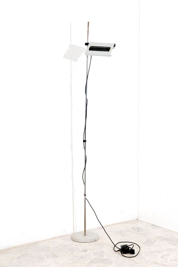 Metal floor lamp