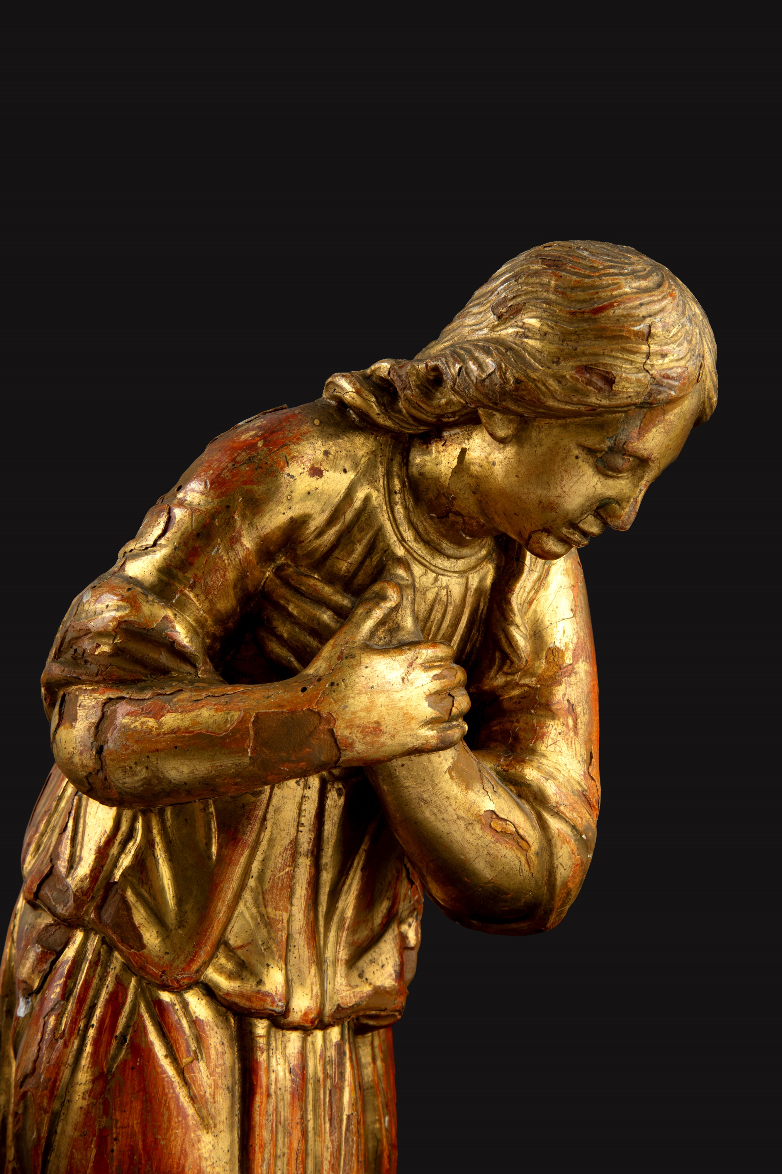 Due sculture in legno dorato, Angeli genuflessi, fine XVII secolo