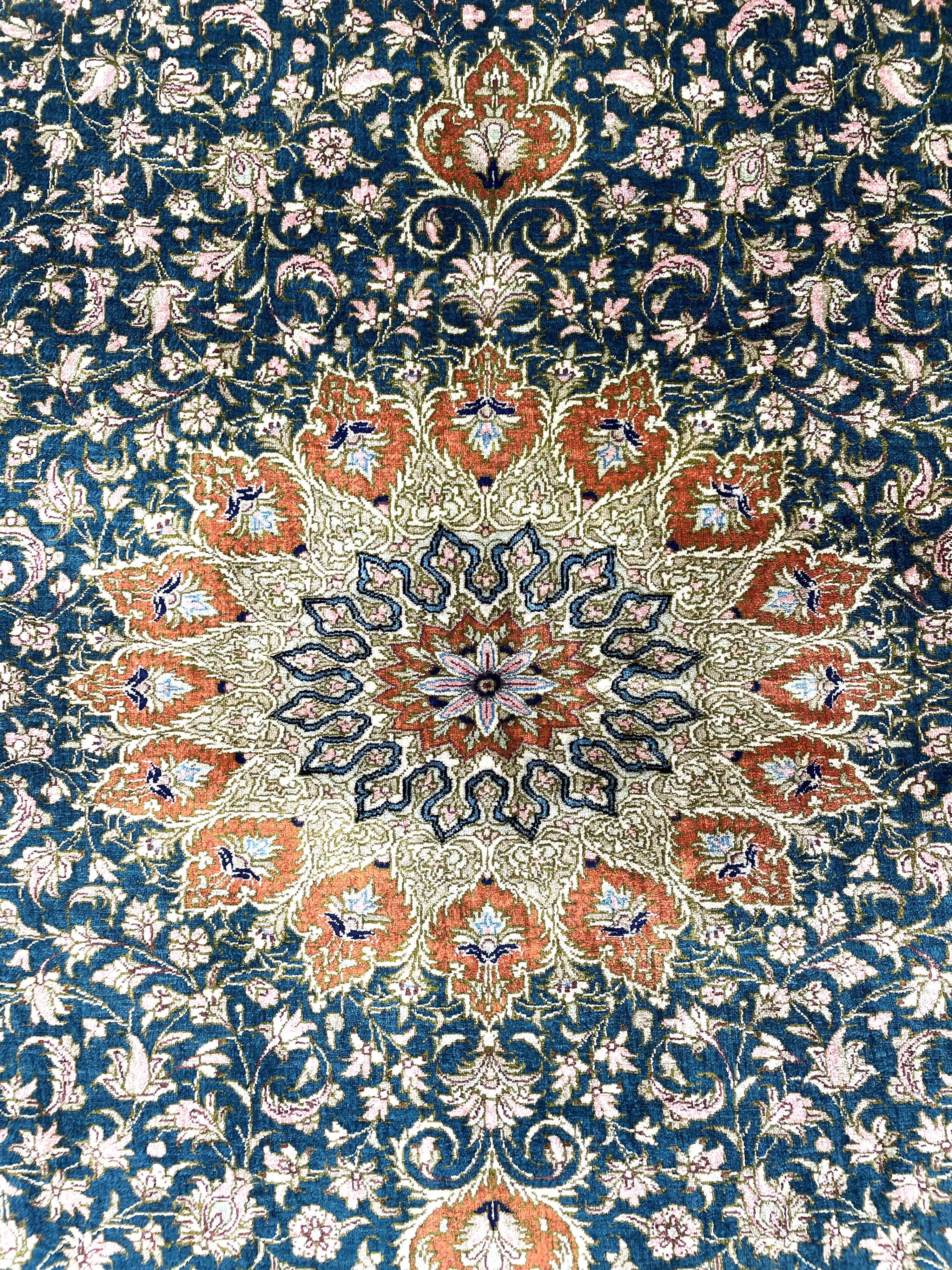 Tappeto Qum, Persia, seta, prima metà del XX secolo