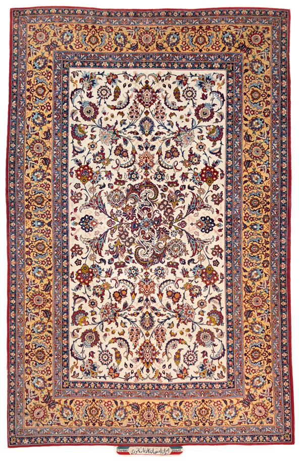 Isfahan rug signed by Master Mamouri. Persia