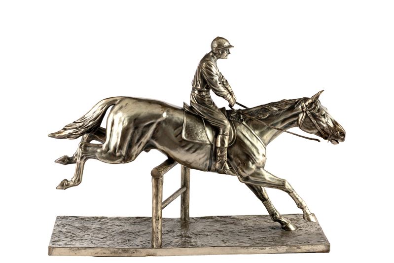 Diller Fritz - Fantino che salta un ostacolo (scultura in metallo argentato), 1911