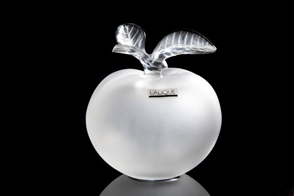 Grande Pomme perfume holder. LALIQUE