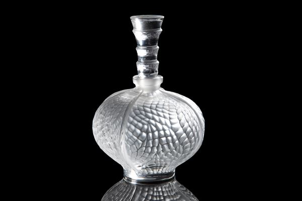 Eliselles perfume holder. LALIQUE