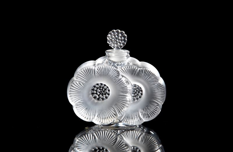 Lalique, Portaprofumo “Deux Fleurs” in cristallo con decoro a margherite