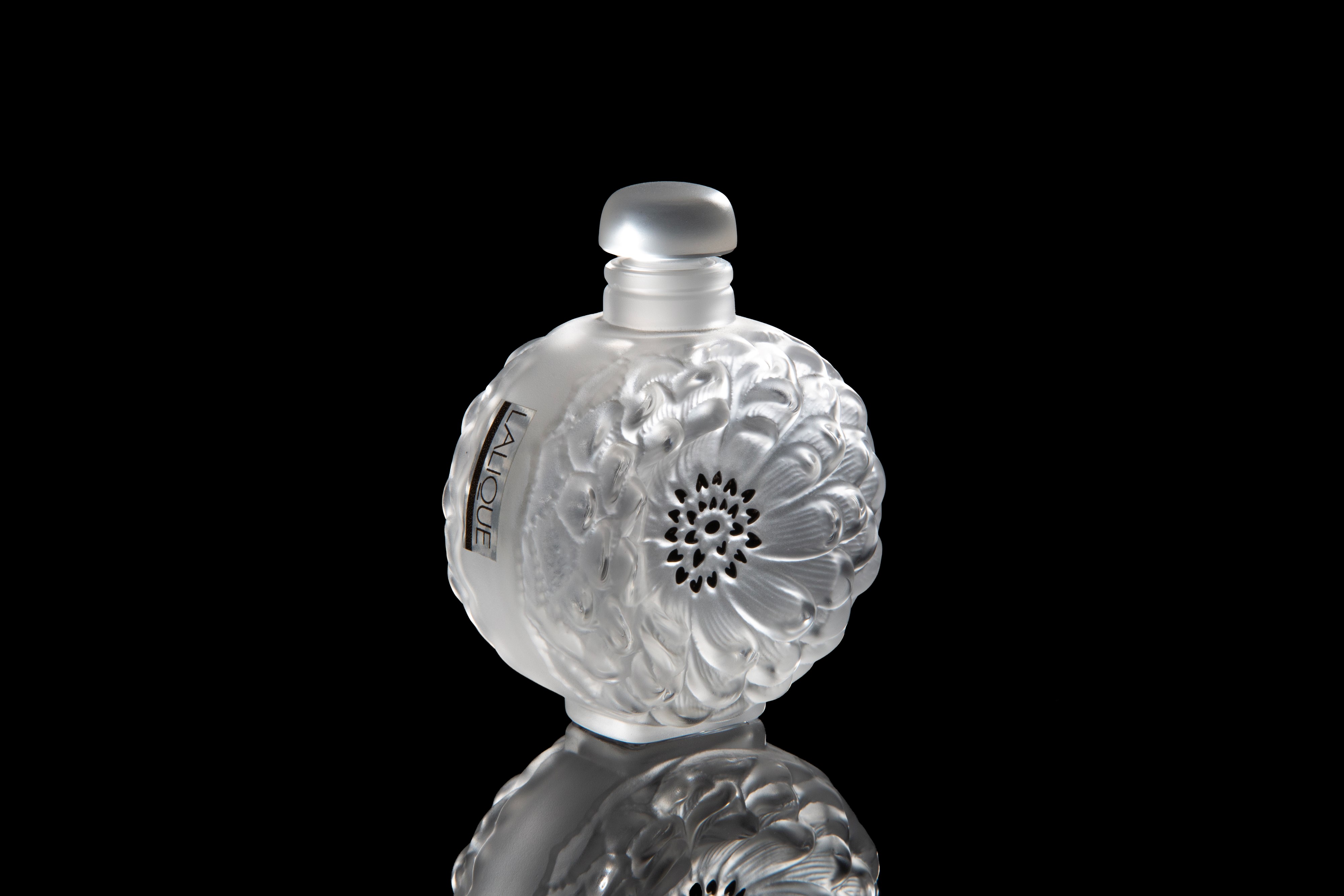 René Jules Lalique - Portaprofumo “Dahlia” in cristallo decorato