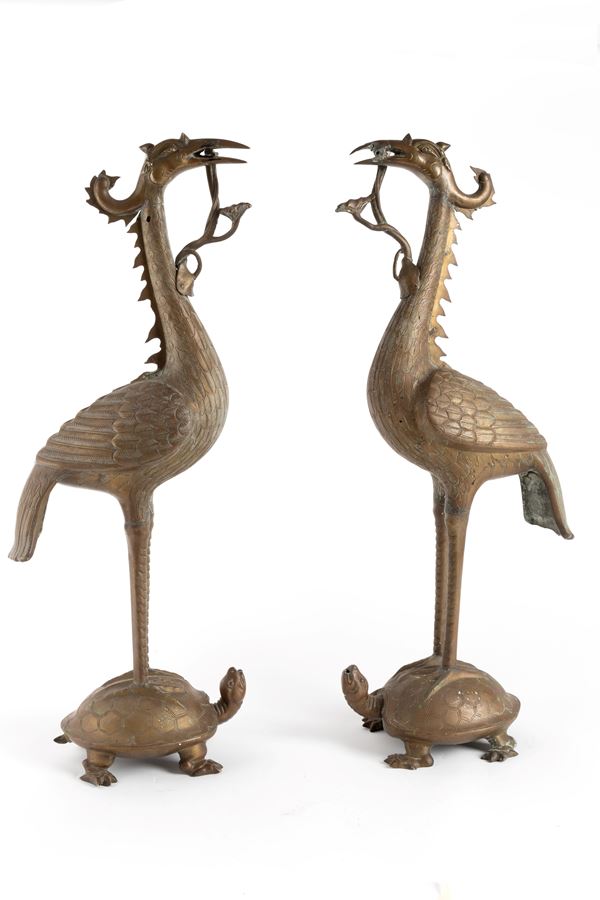 Coppia di sculture "ANIMALI FANTASTICI SU TARTARUGHE"
