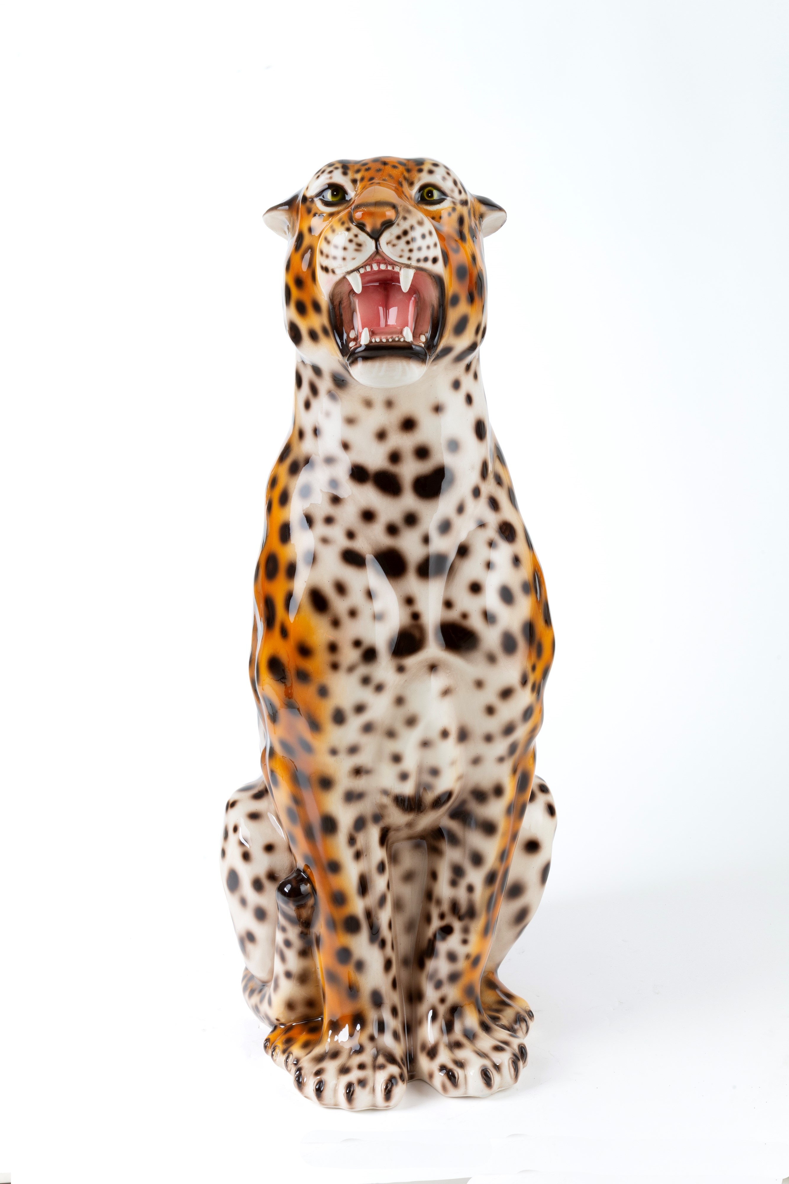 Scultura a tutto tondo, Leopardo, ceramica