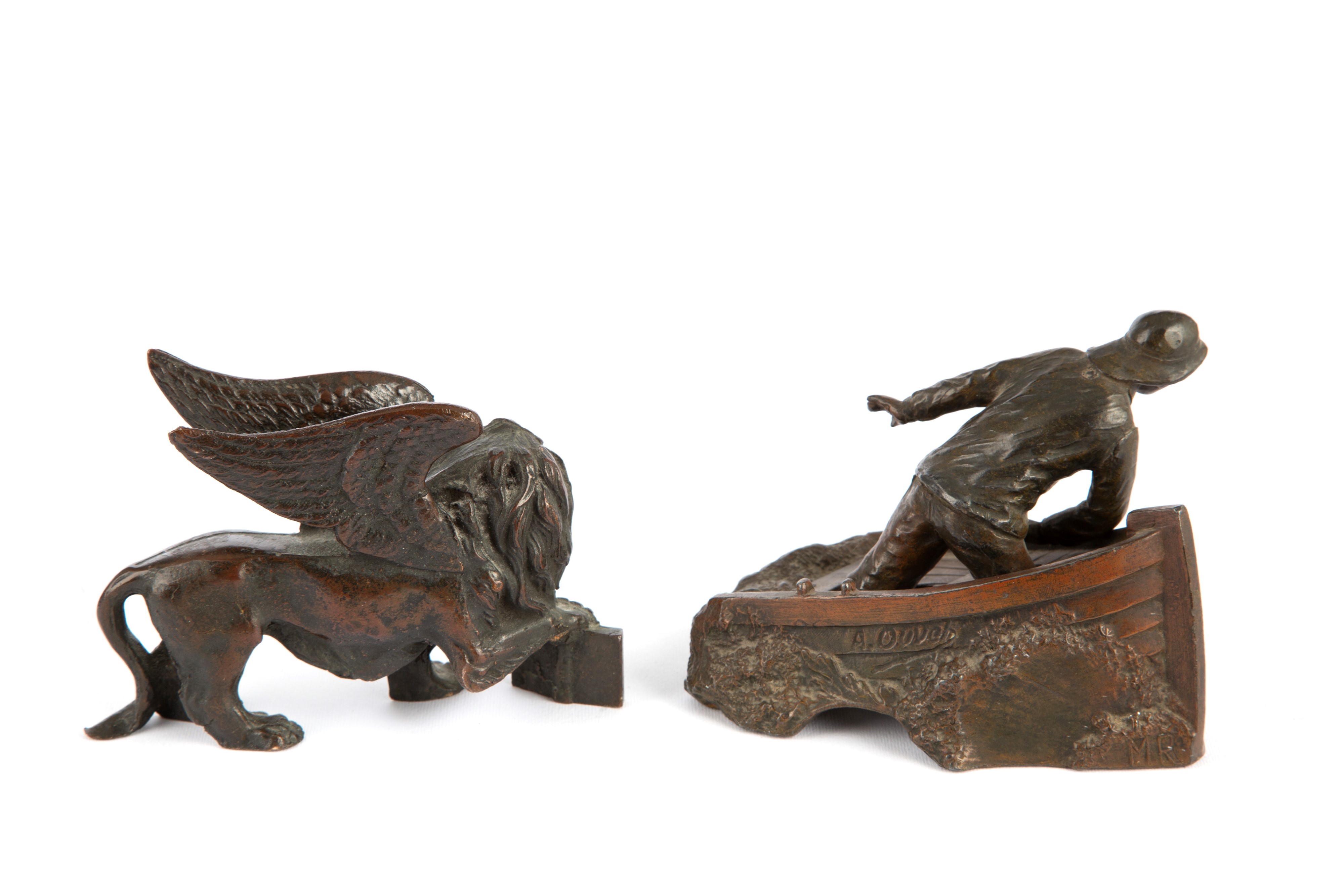 Sculture, Leone di Venezia e Pescatore, bronzo, XX secolo
