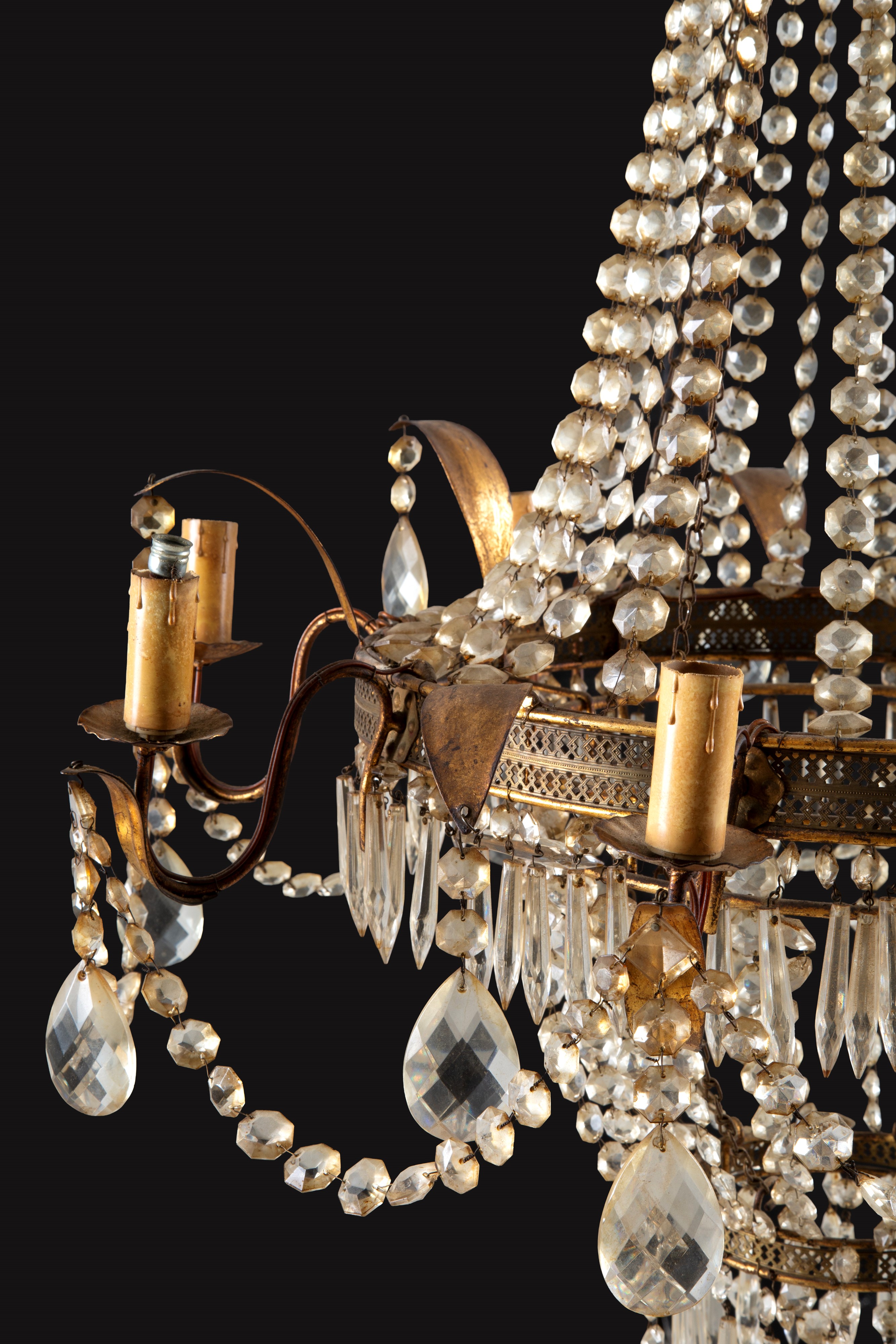 Lampadario a otto luci in ottone e vetro, fine XIX secolo