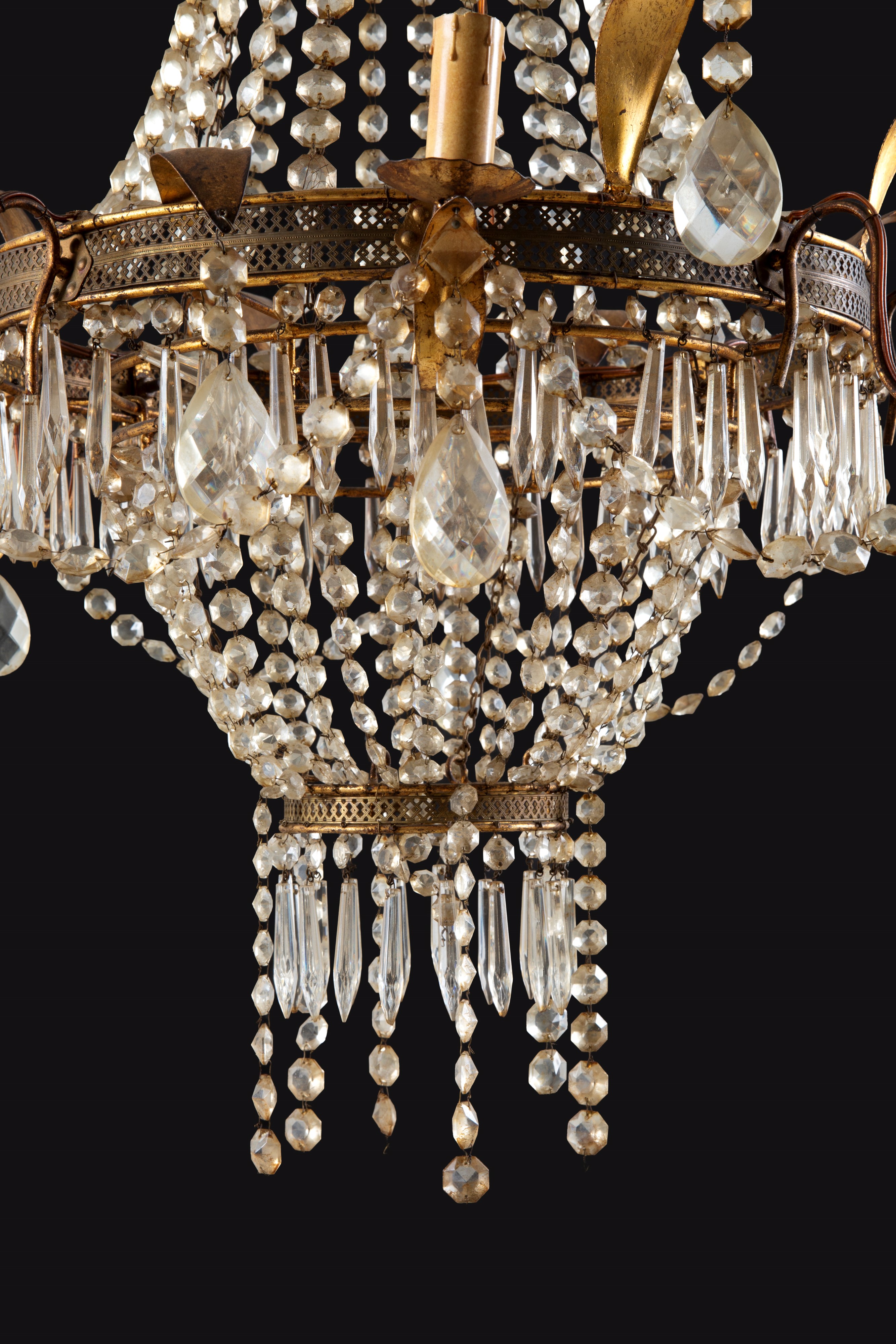 Lampadario a otto luci in ottone e vetro, fine XIX secolo