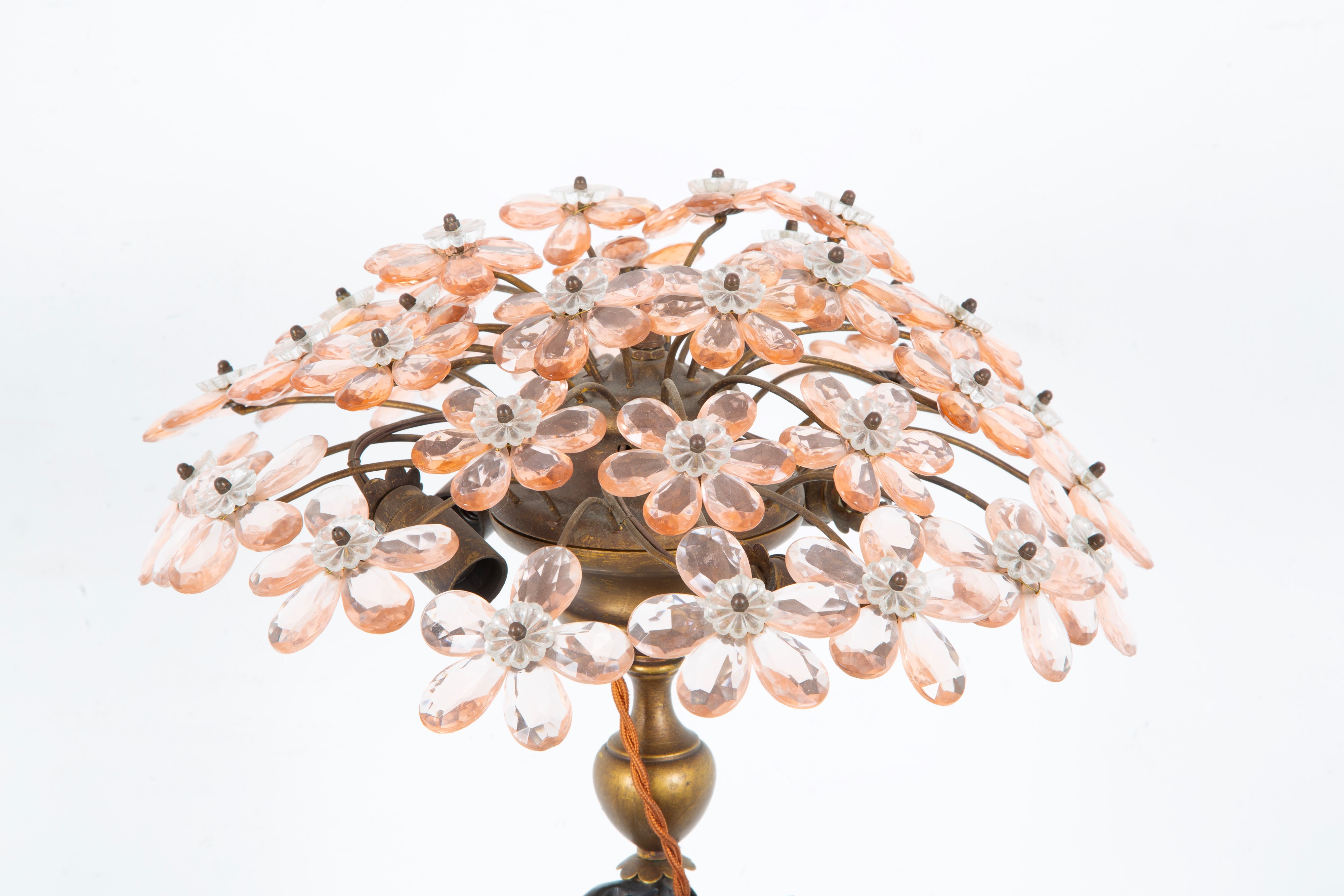 Marzio Cecchi, Lampada da tavolo in bronzo a guisa di donna con bambino