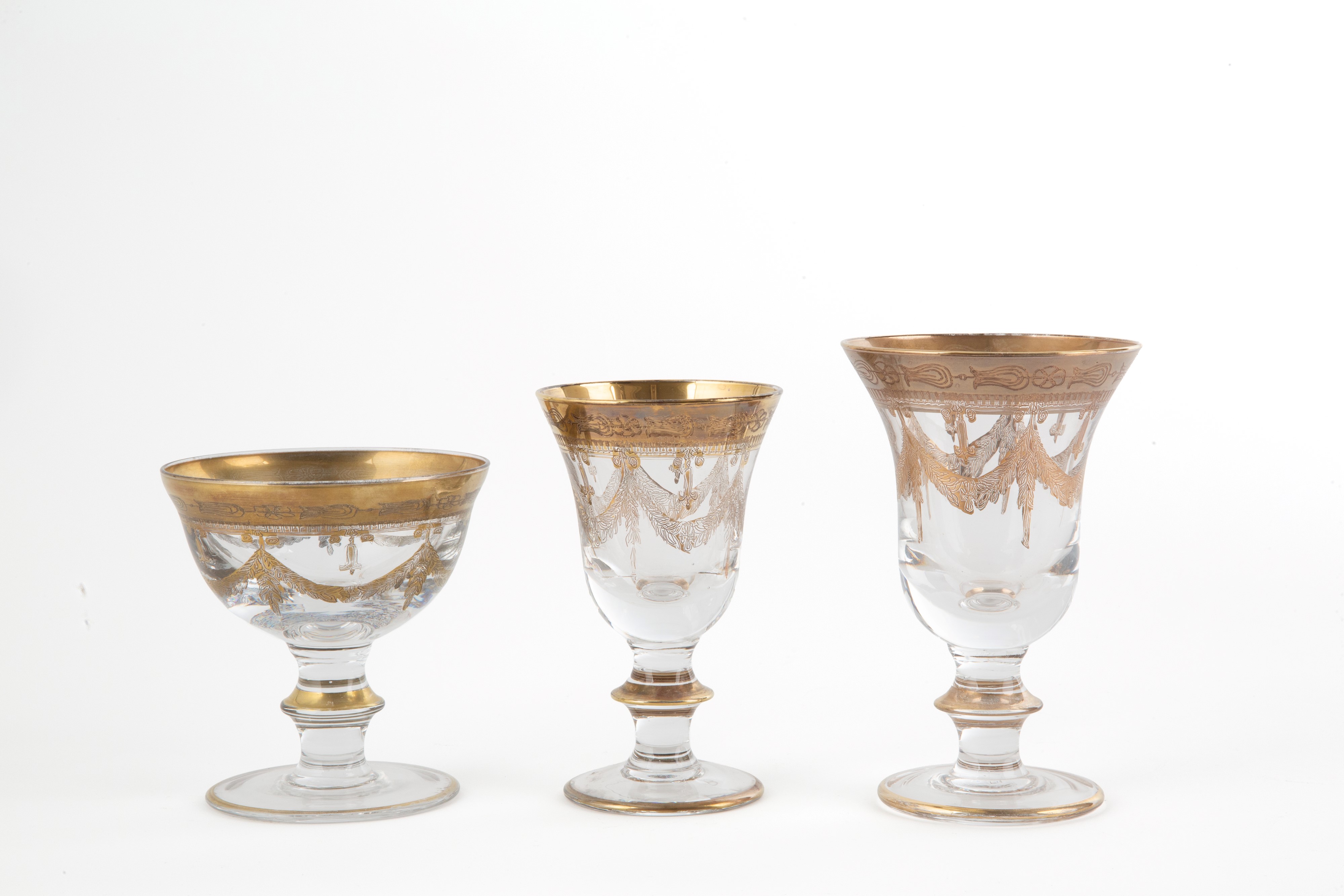 Servizio di bicchieri in cristallo decorato in oro zecchino (36 pezzi)
