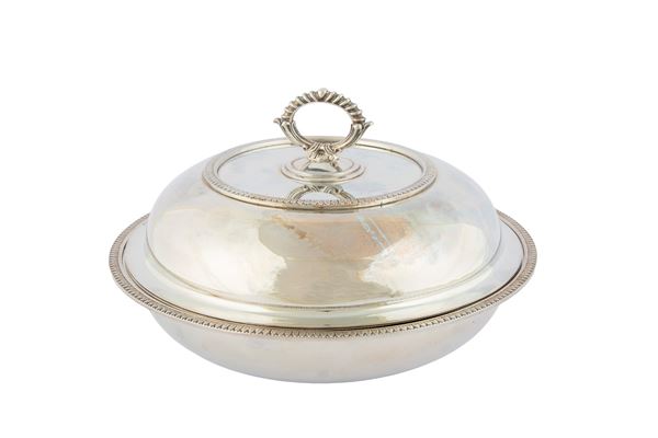 Silver vegetable dish