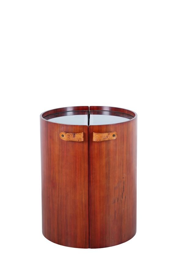 Bar cabinet
