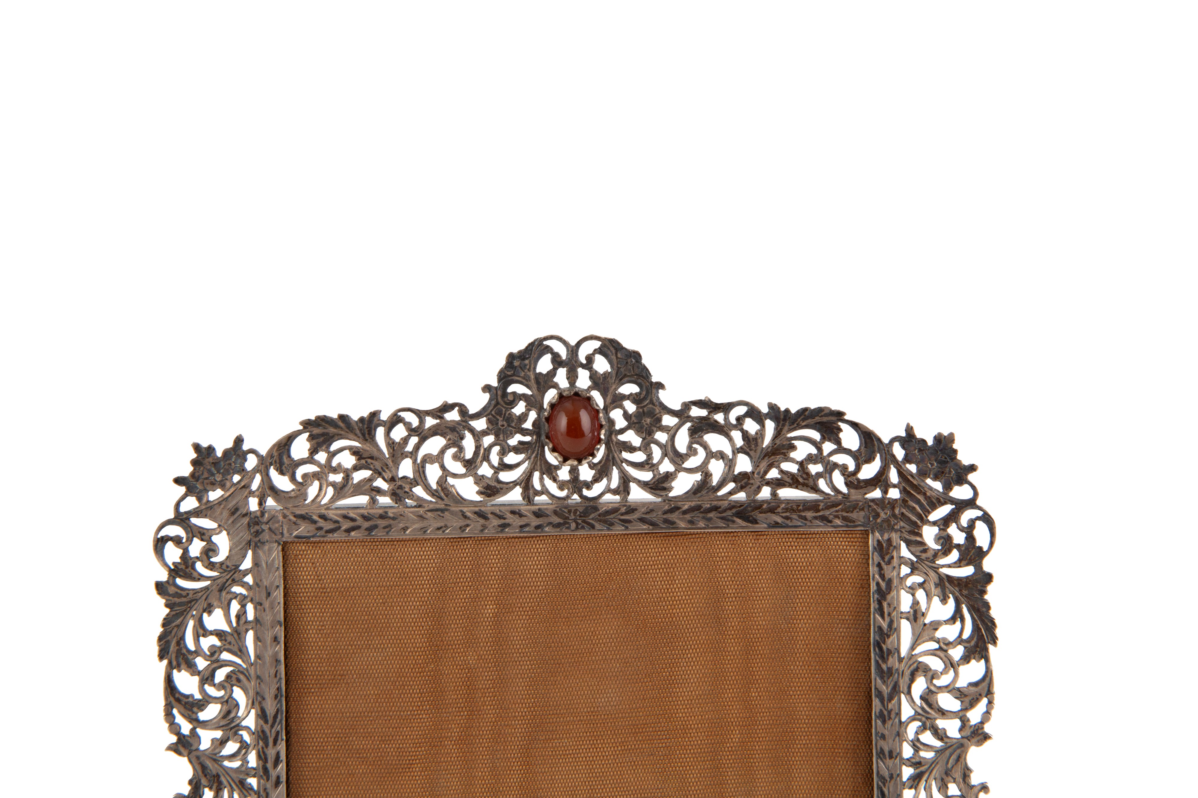 Portafoto in filigrana d’argento con cabochon in pietra dura