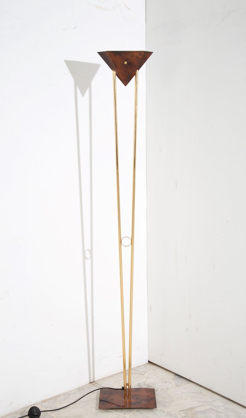 Lampada da terra, ottone e metallo verniciato effetto radica (anni ’90)