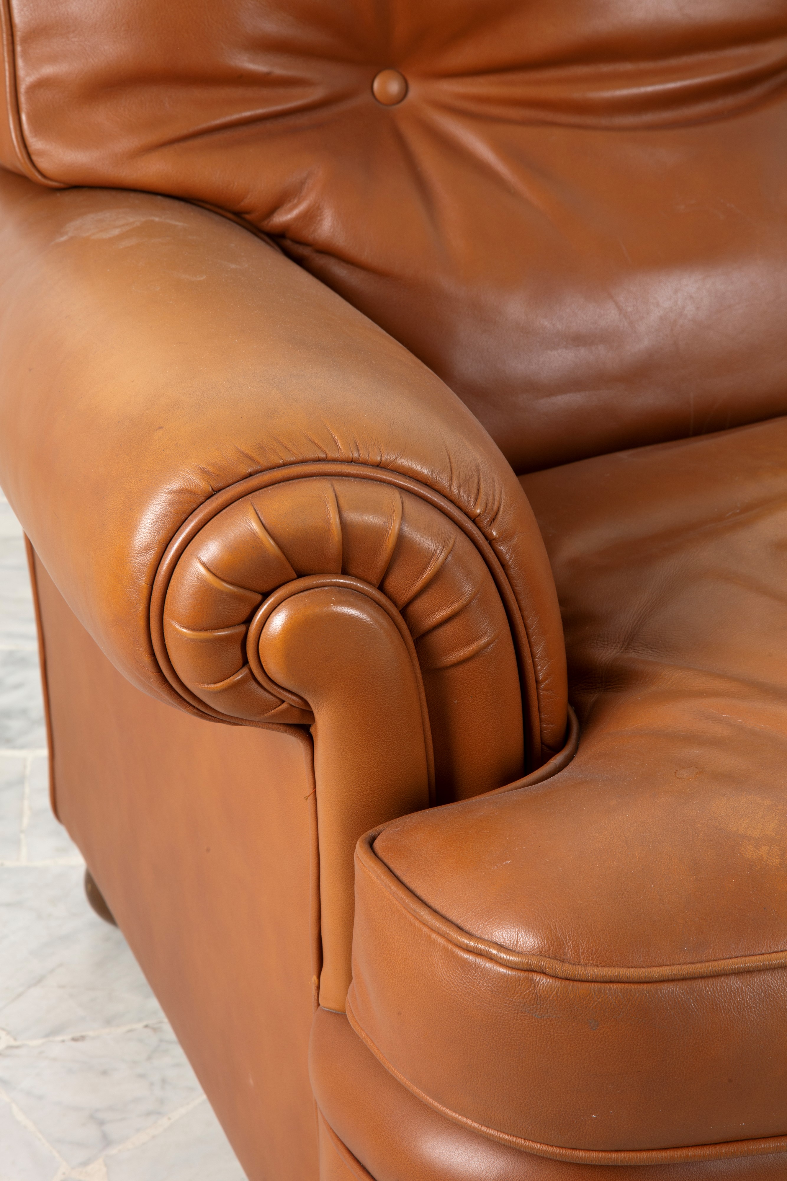 Poltrone modello “Poppy”, Coppia, Poltrona Frau, legno e pelle (anni ’80)