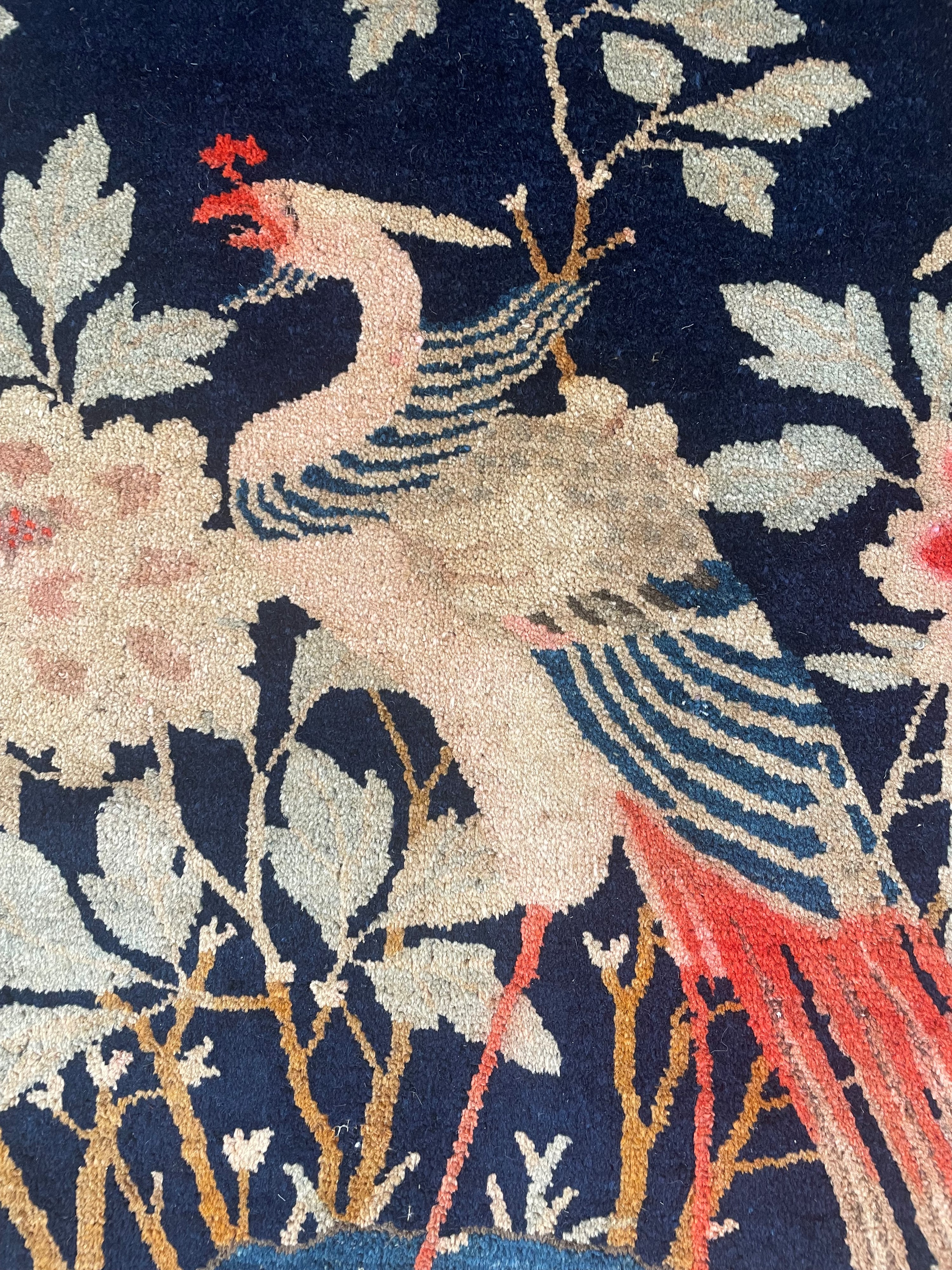 Tappeto in stile Pekino, Cina (inizi XX secolo), circa 230 x 156 cm