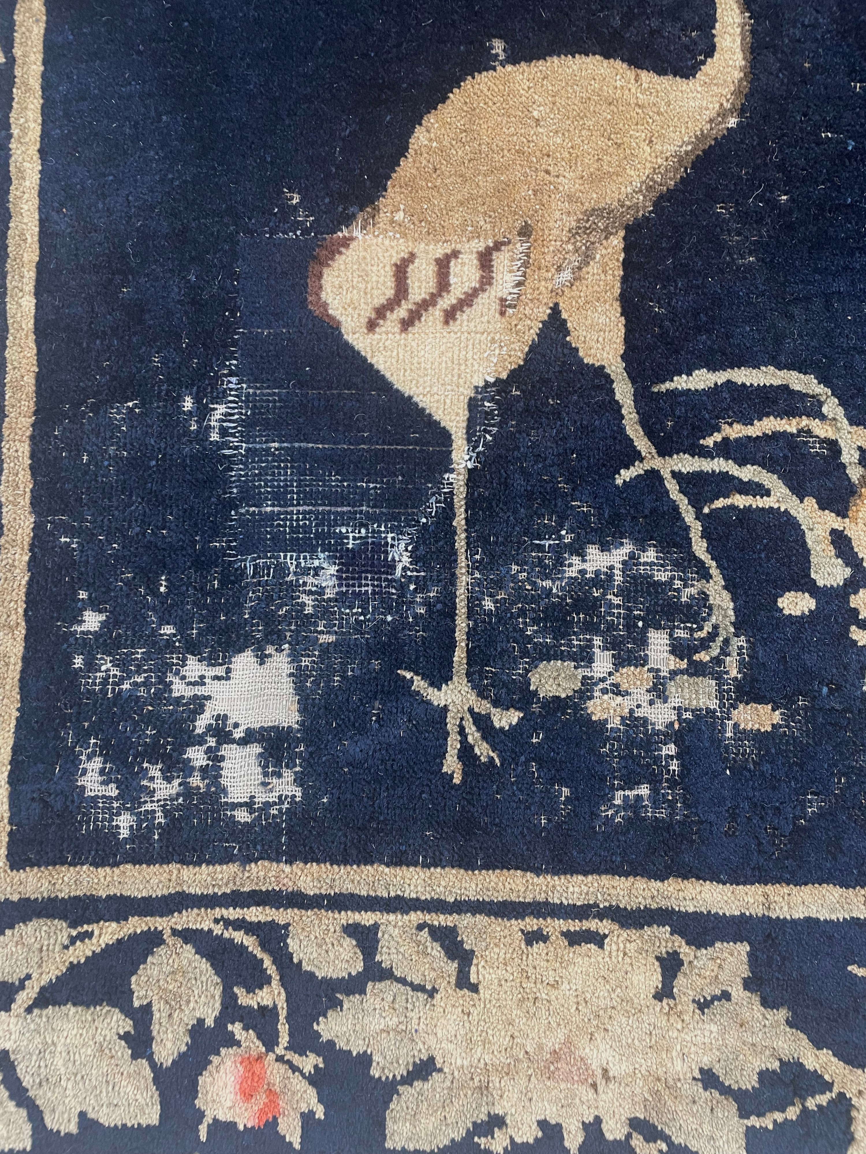 Tappeto in stile Pekino, Cina (inizi XX secolo), circa 230 x 156 cm