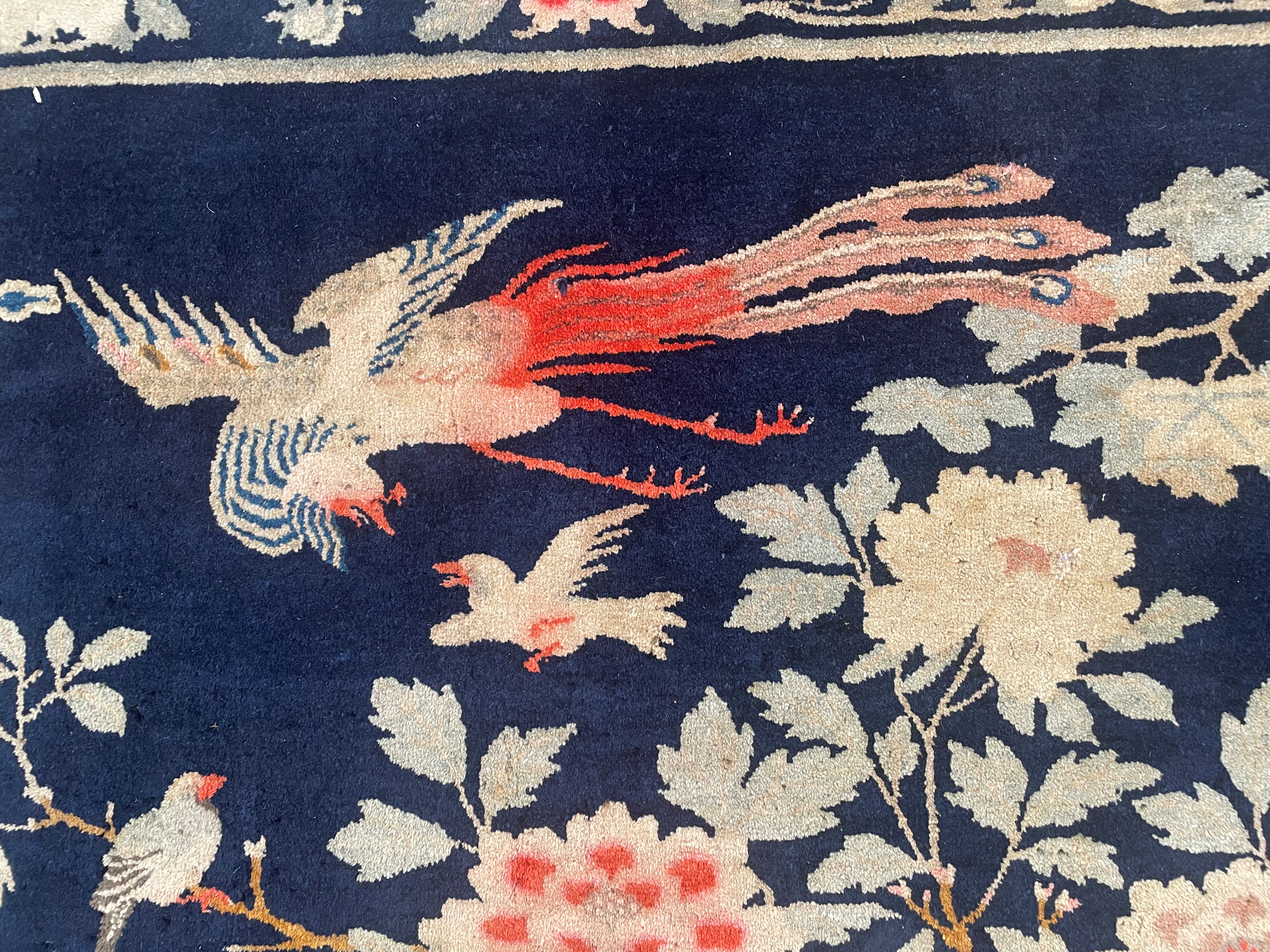Tappeto in stile Pekino, Cina (inizi XX secolo), circa 230 x 156 cm