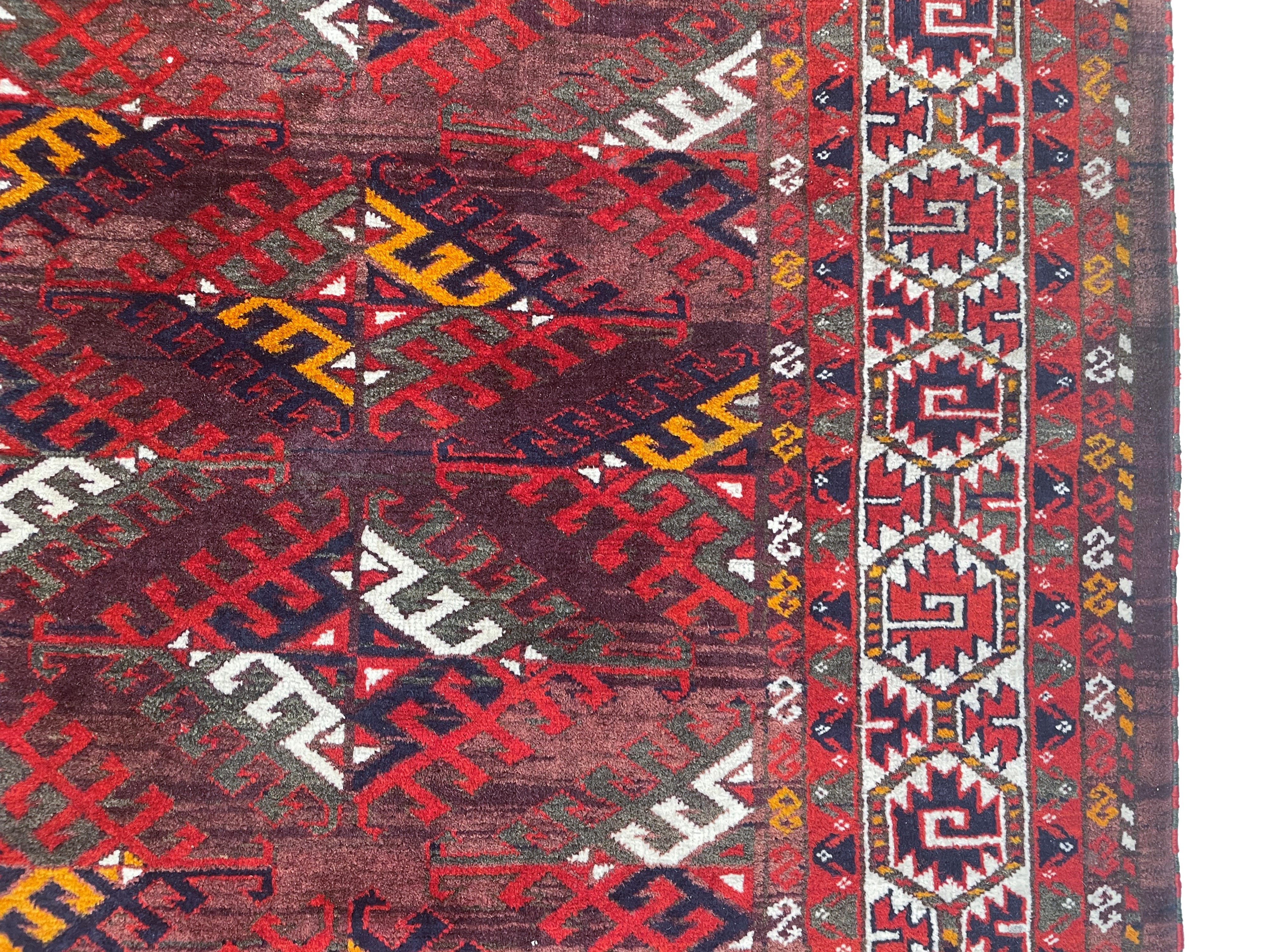 Tappeto Yomut, Main carpet, Turkestan Occidentale, fine XIX secolo