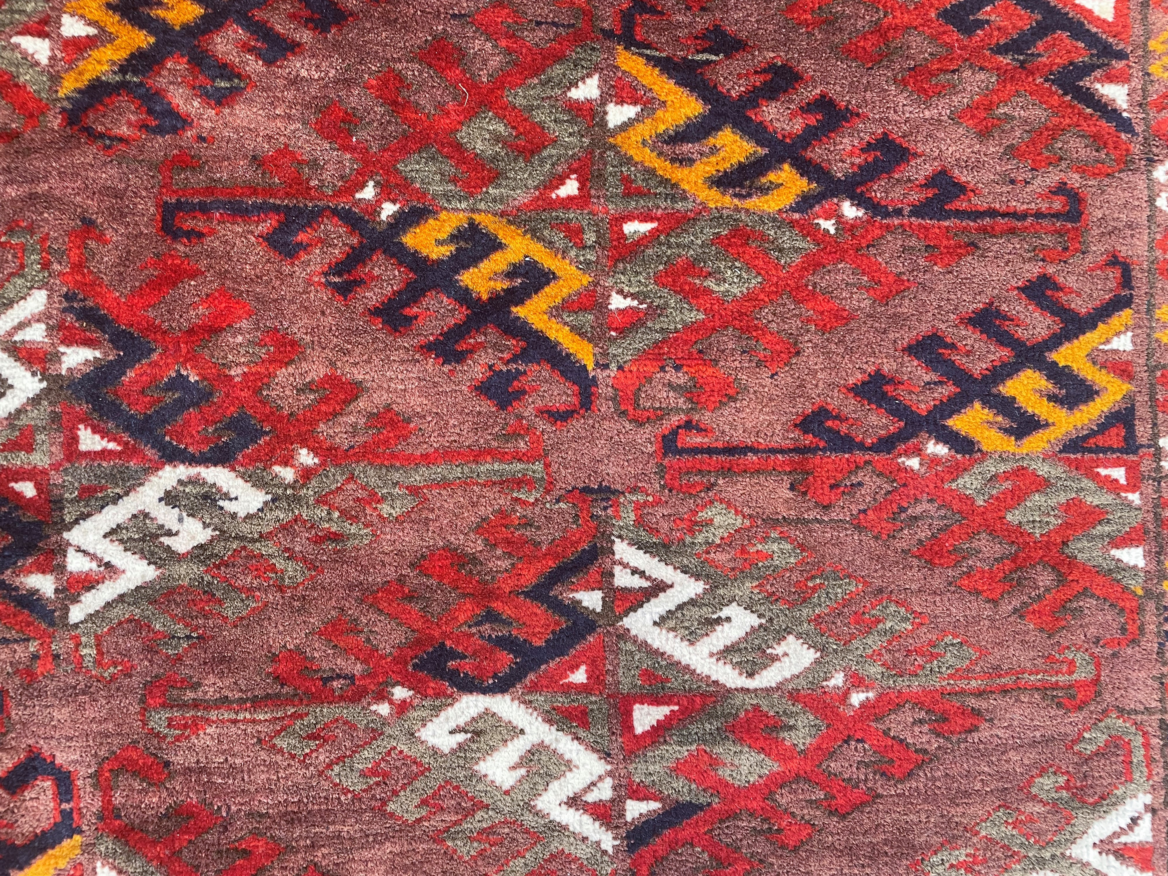 Tappeto Yomut, Main carpet, Turkestan Occidentale, fine XIX secolo