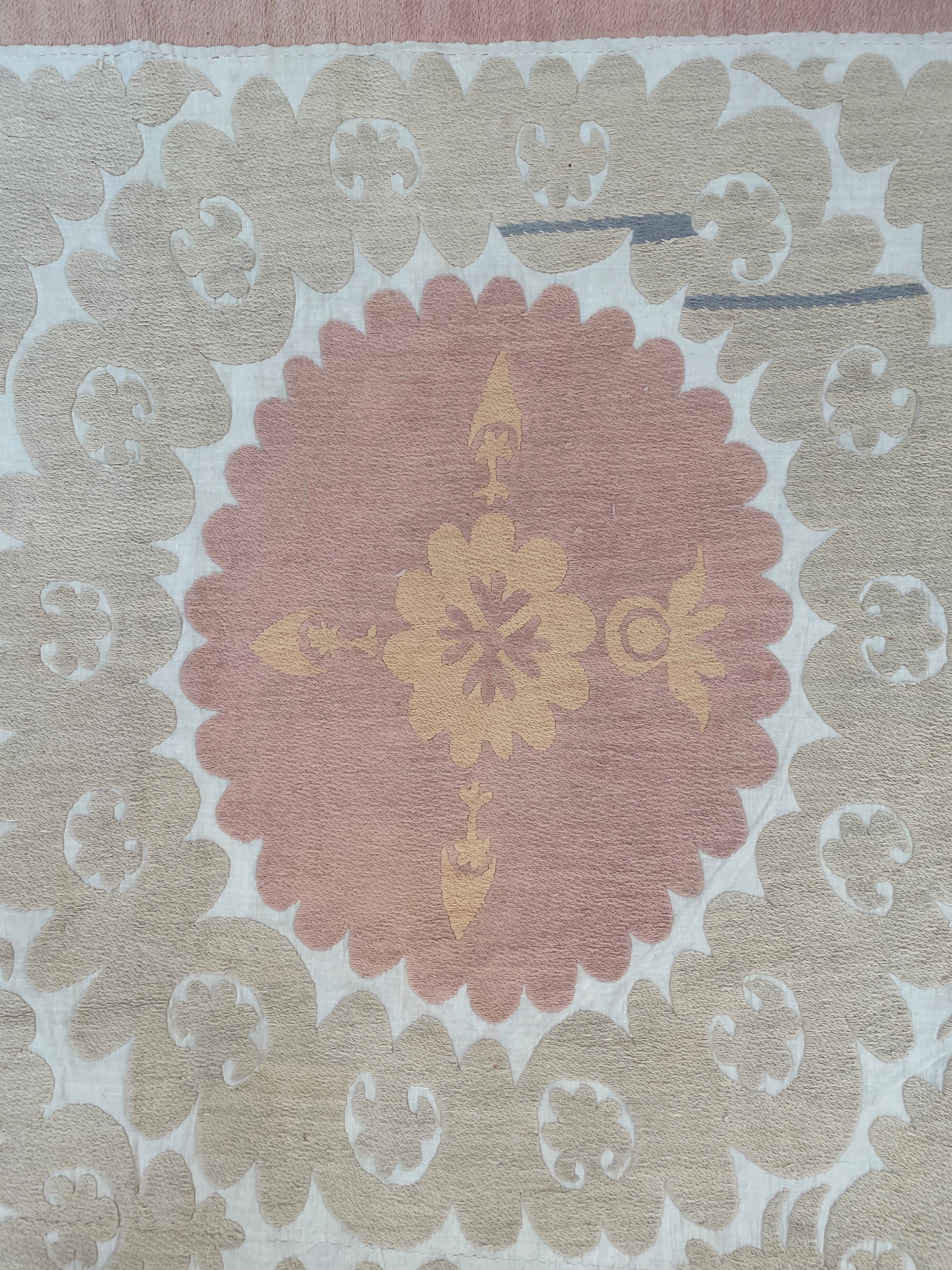Tessuto decorativo (Suzani), Uzbekistan, seconda metà del XX secolo