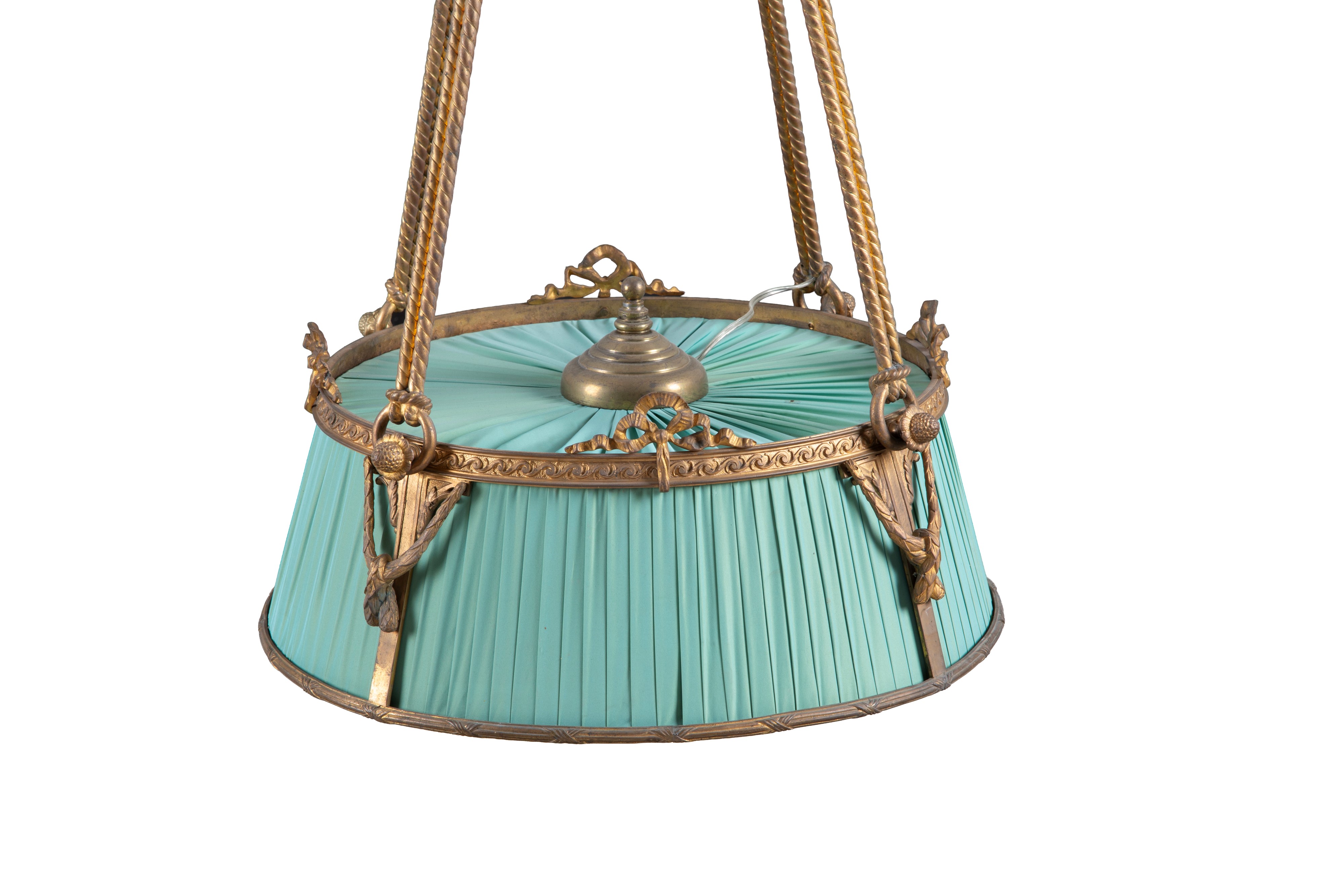 Lampadario a sei luci, bronzo dorato e stoffa (XX secolo circa)
