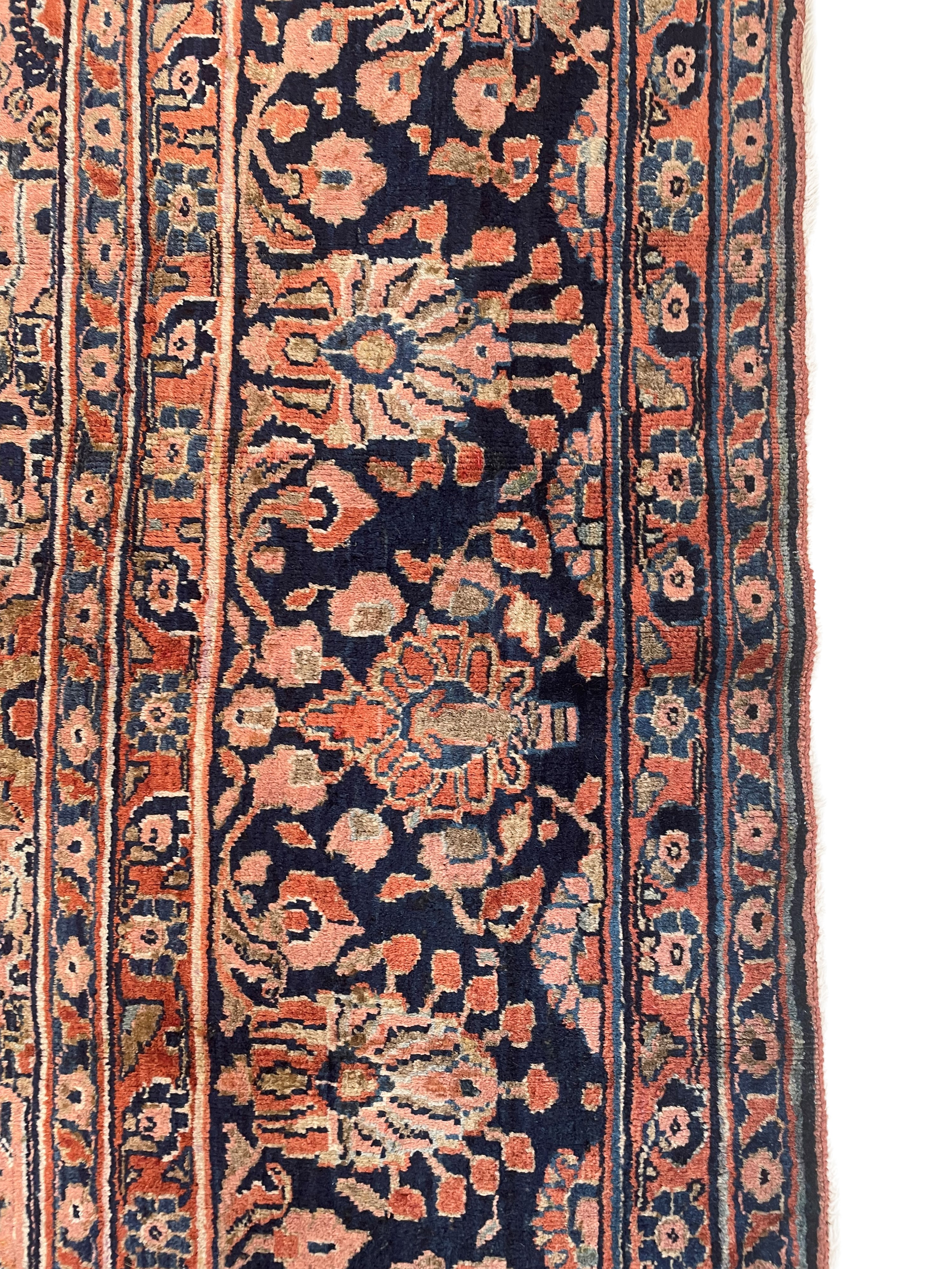 Tappeto Saruk, Persia, inizi XX secolo, 358 x 280 cm ca.