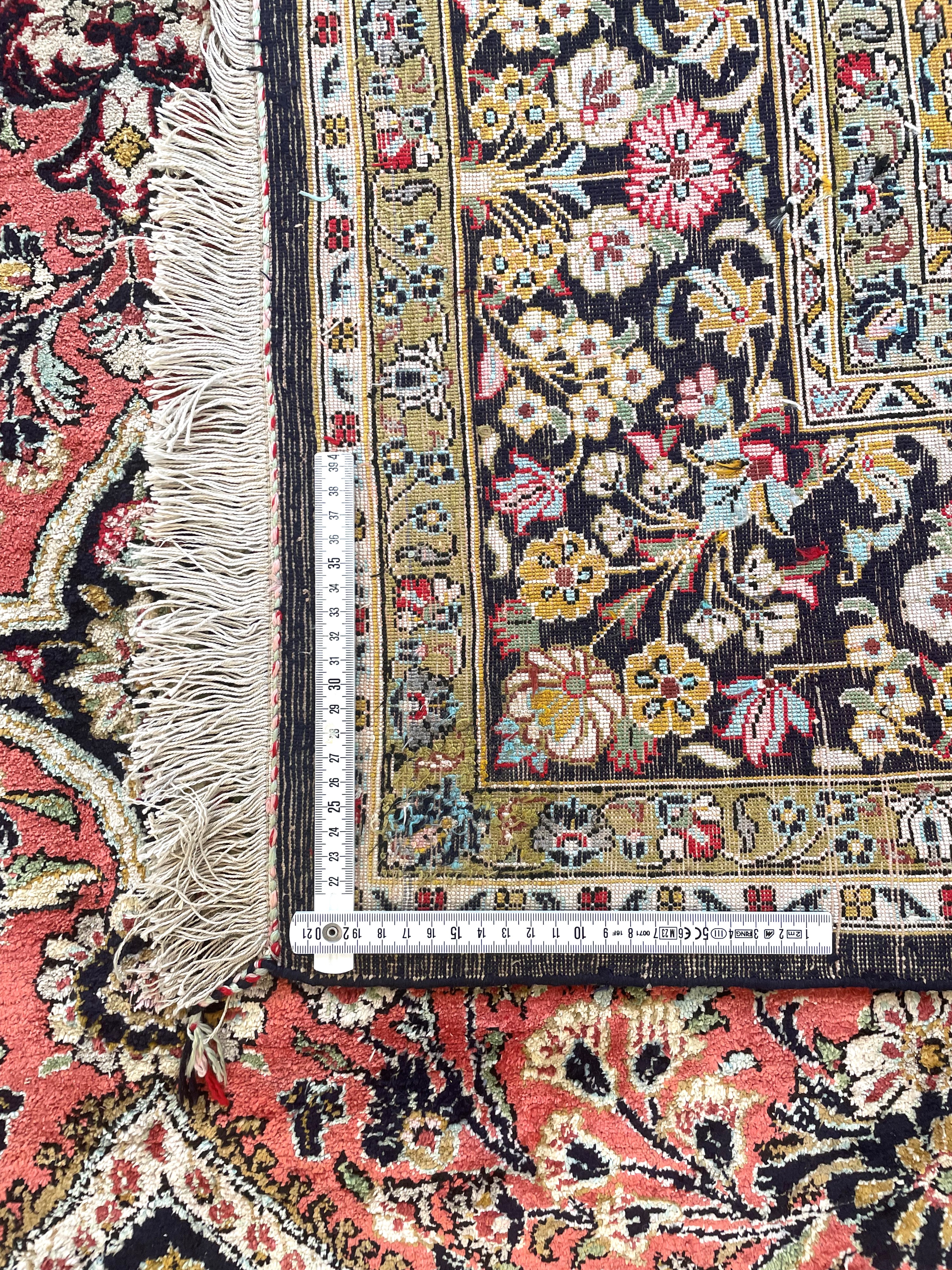 Tappeto Qum in seta, Persia, metà XX secolo