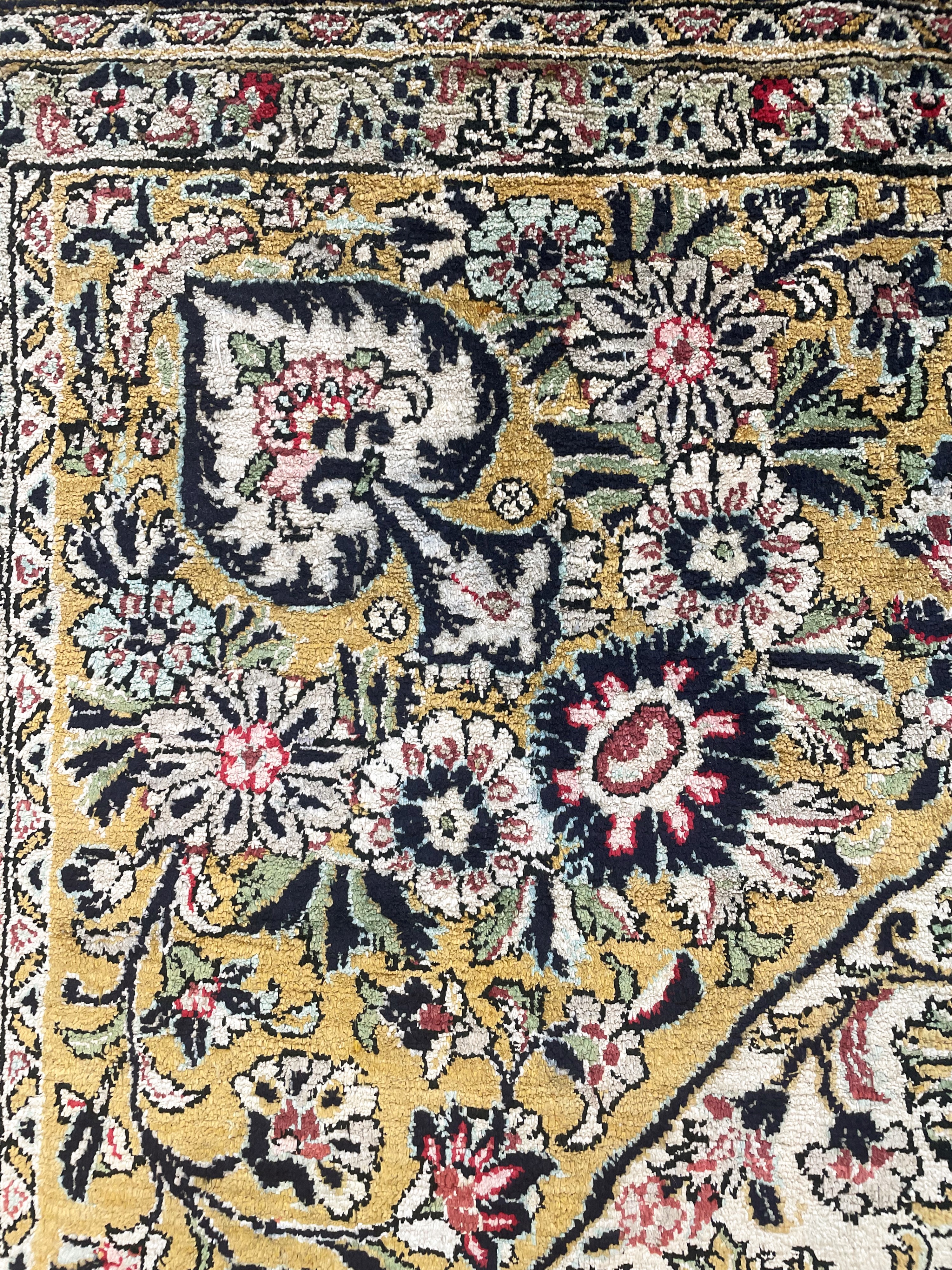 Tappeto Qum in seta, Persia, metà XX secolo