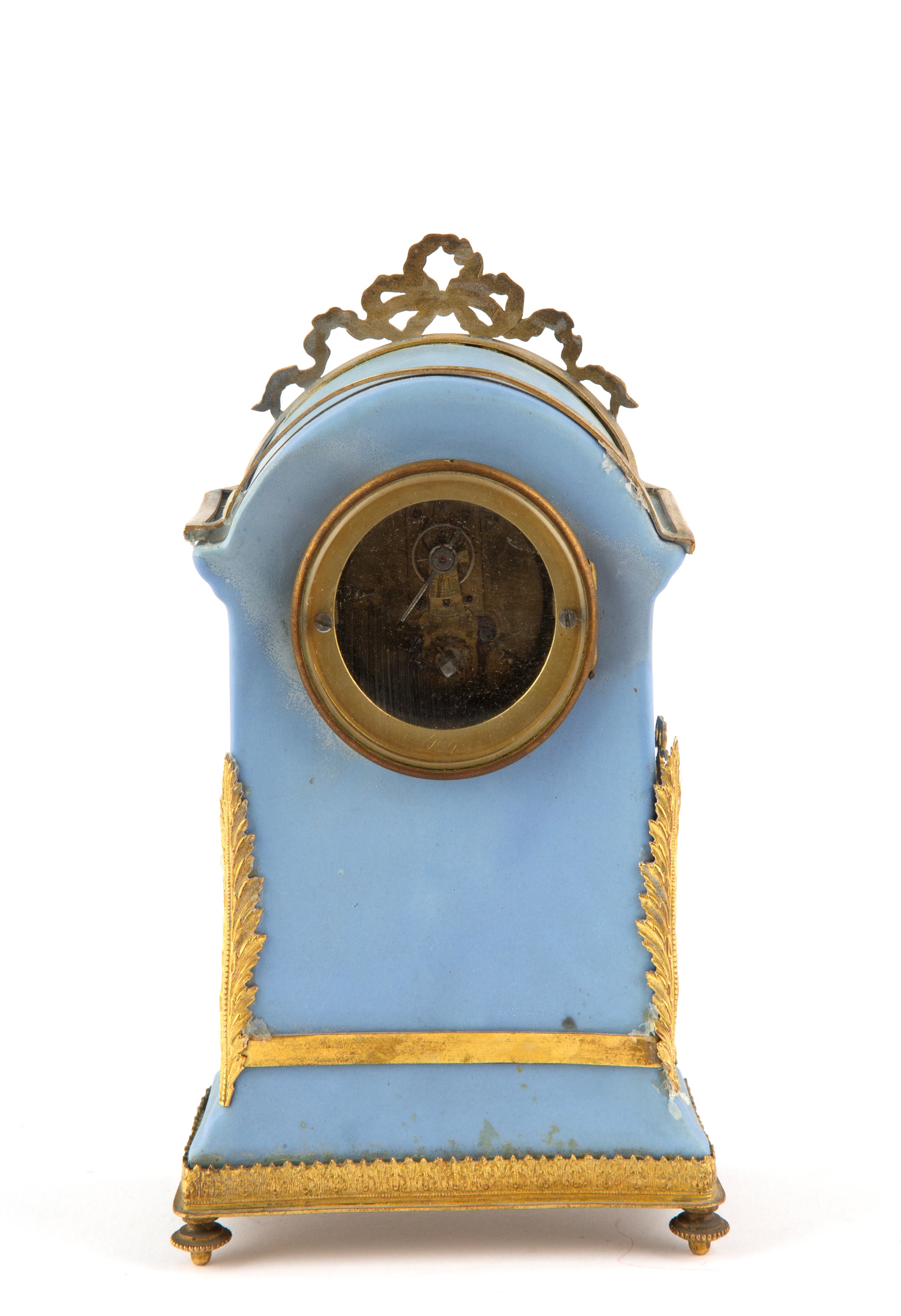 Orologio da tavolo Wedgwood, biscuit azzurro con finiture in bronzo dorato e ottone cesellato