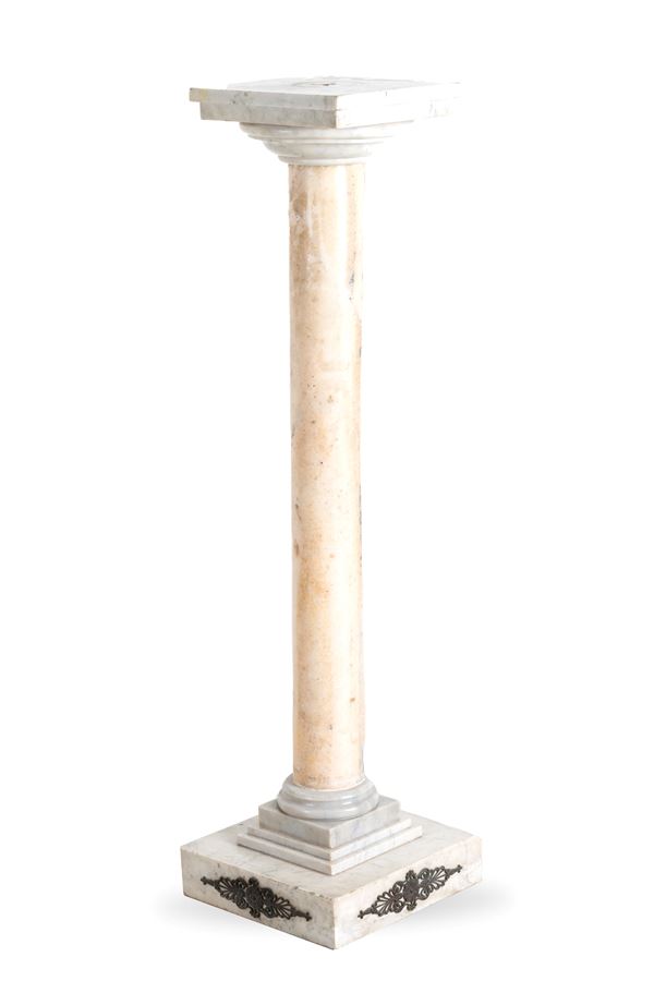 Colonna in marmo 